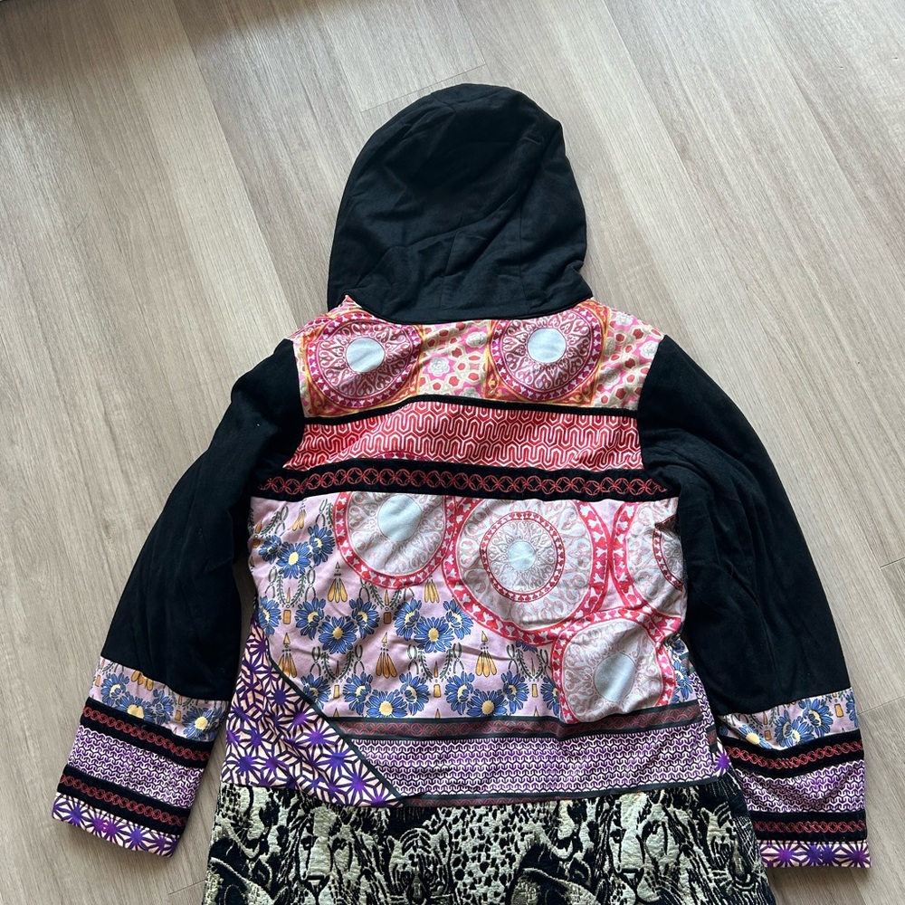 Desigual Women's Jacket with hood NWT, size 44 - Picture 2 of 8